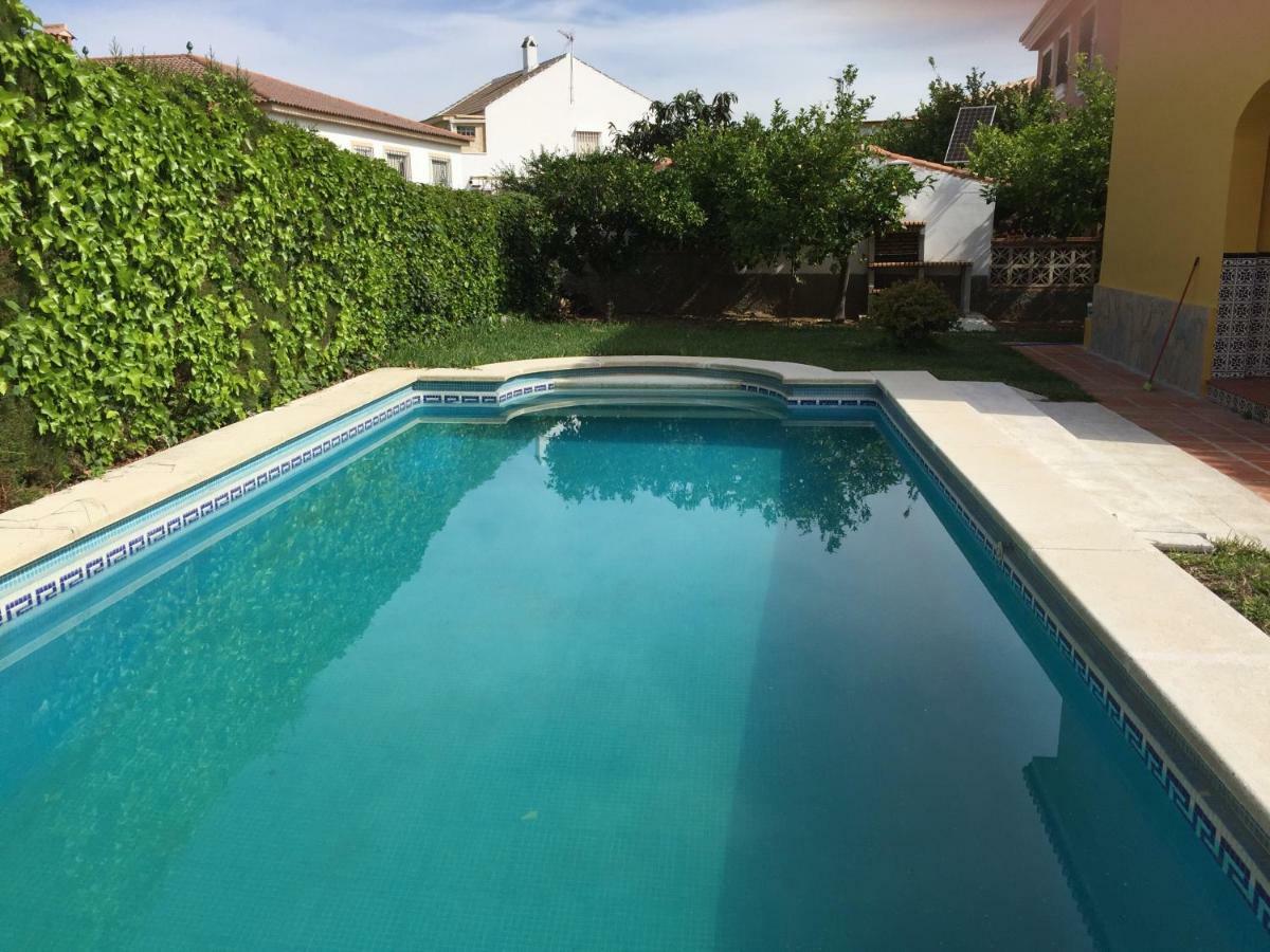 Chalet Con Barbacoa, Chimenea Y Piscina En Alhaurin De La Torre "No Emitimos Factura" Exterior foto
