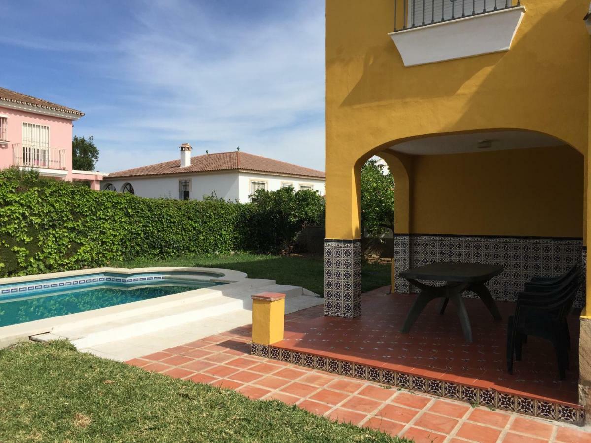Chalet Con Barbacoa, Chimenea Y Piscina En Alhaurin De La Torre "No Emitimos Factura" Exterior foto